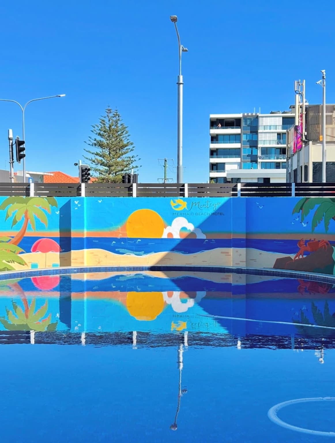 Smile T. mural 5